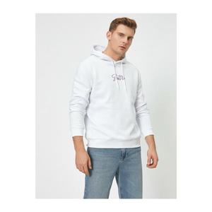 Koton Men's Long Sleeve Printed Printed Hooded Sweatshirt vyobraziť