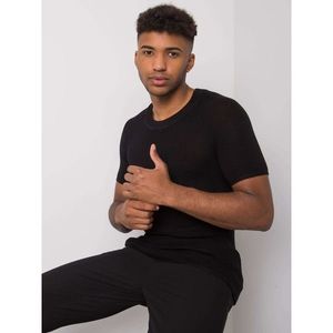 Men's black knitted t-shirt vyobraziť