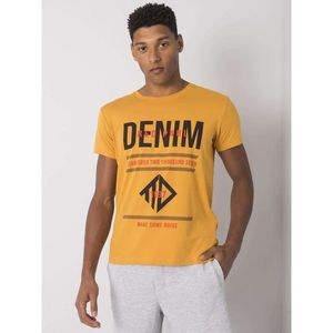Mustard cotton men's t-shirt with a print vyobraziť