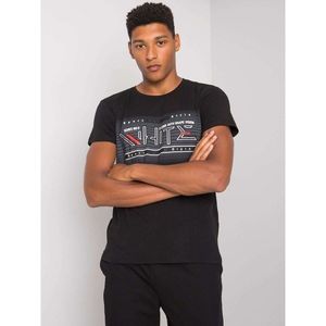 Black patterned men's t-shirt vyobraziť