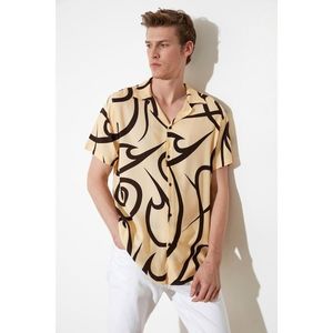 Trendyol Beige Men's Regular Fit Apas Collar Geometric Printed Shirt vyobraziť