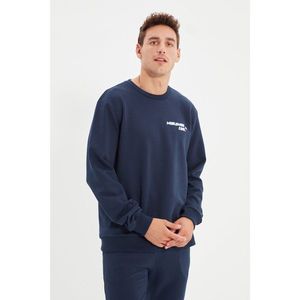 Trendyol Navy Men Regular Fit Printed Sweatshirt vyobraziť
