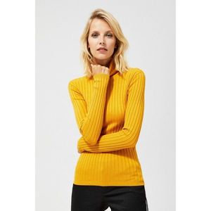 A thin ribbed turtleneck sweater vyobraziť