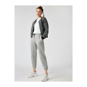 Koton Women's Gray Sweatpants vyobraziť