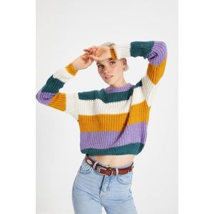 Trendyol Green Striped Crop Knitwear Sweater vyobraziť