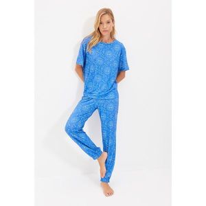 Trendyol Blue Mystic Print Pattern Knitted Pajamas Set vyobraziť
