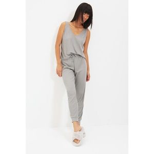 Trendyol Gray Camisole Knitted Pajamas Set vyobraziť