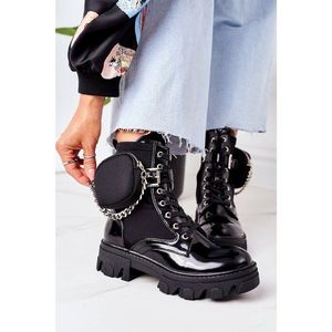 Insulated Boots With A Purse Black Get The Look vyobraziť