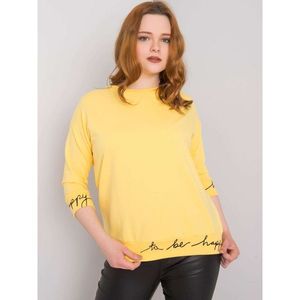 Yellow sweatshirt with inscriptions on the cuffs vyobraziť