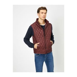 Koton Quilted Stand Up Collar Pocketed Vest vyobraziť