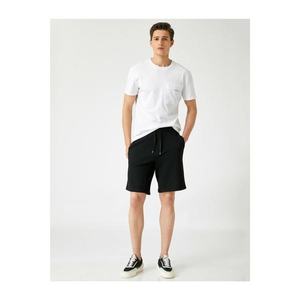 Koton Men's Black Waistband Shorts vyobraziť