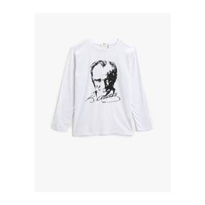 Koton Ataturk Printed Long Sleeve T-Shirt vyobraziť
