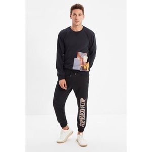 Trendyol Black Men's Regular Fit Printed Sweatpants vyobraziť
