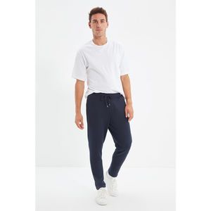 Trendyol Navy Blue Men Regular Fit Open Leg Basic Sweatpants vyobraziť