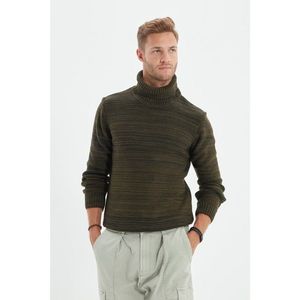 Trendyol Khaki Men's Slim Fit Turtleneck Patterned Sweater vyobraziť