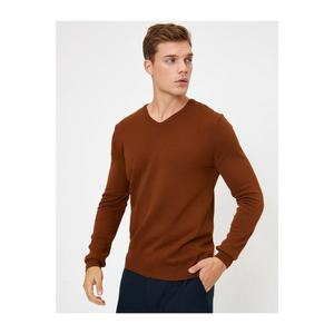 Koton Men's Coffee V Collar Sweater vyobraziť