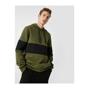 Koton Men's Green Sweatshirt vyobraziť