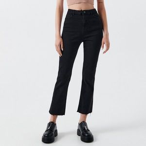 Cropp - Džínsy s vysokým pásom - Čierna vyobraziť