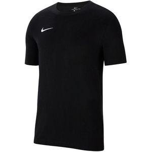 Pánske športové tričko Nike vyobraziť