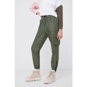 Nohavice Reebok Classic dámske, zelená farba, jogger, stredne vysoký pás vyobraziť