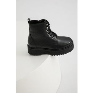 Kožené členkové topánky Answear Lab dámske, čierna farba, na platforme vyobraziť