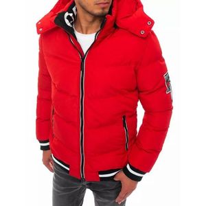 Moderná červená bunda na zimu vyobraziť