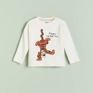 Reserved - Bavlnené tričko s dlhými rukávmi a potlačou Winnie the Pooh - Krémová vyobraziť
