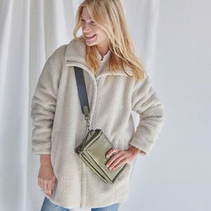 Reserved - Krátka bunda z imitácie ovčej kože - Béžová vyobraziť