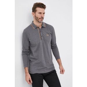 Bavlnené tričko s dlhým rukávom Boss šedá farba, jednofarebné vyobraziť