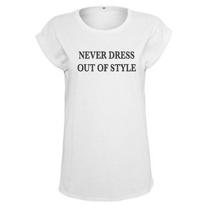 Merchcode Tričko 'Never Out Of Style' čierna / biela vyobraziť