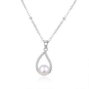 Beneto Elegantný strieborný náhrdelník s pravou perlou AGS984/47P vyobraziť