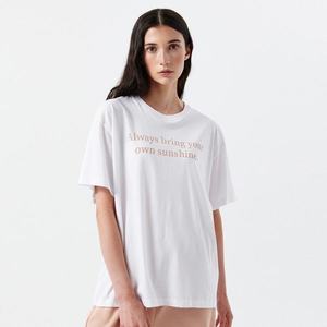 Cropp - Oversize tričko s fotografickou potlačou - Biela vyobraziť