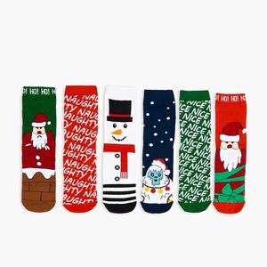Cropp - Súprava 5 párov ponožiek s vianočným vzorom - Čierna vyobraziť