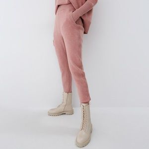 Mohito - Úpletové nohavice - Ružová vyobraziť