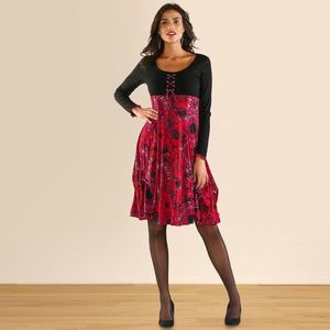 Blancheporte Šaty s potlačou a dlhými rukávmi čierna/červená 54 vyobraziť