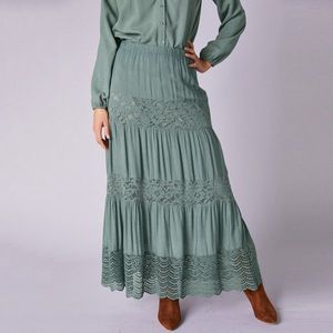 Blancheporte Dlhá sukňa s macramé zelenkastá 54 vyobraziť