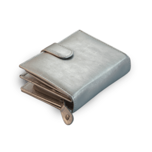 Stříbrná dámská kožená peněženka se zápinkou vyobraziť