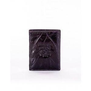 Čierna pánska kožená peňaženka s vyrazeným emblémom vyobraziť