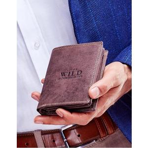 Hnedá kožená peňaženka s reliéfom pre mužov vyobraziť