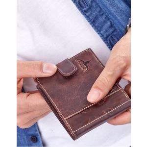 Hnedá pánska peňaženka s chlopňou vyobraziť