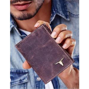 Hnedá pánska kožená peňaženka s emblémom vyobraziť
