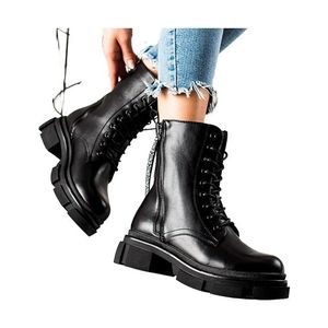 čierne členkové topánky s ozdobným zipsom vyobraziť