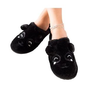 čierne teplé papuče s pandou vyobraziť