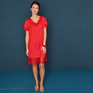 Šaty s etno dizajnom červená 42 vyobraziť