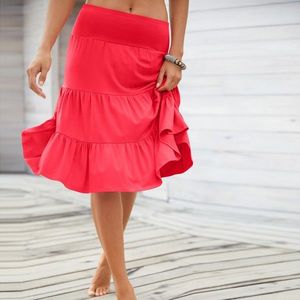 Červené šaty s volánovou sukňou - 34 vyobraziť