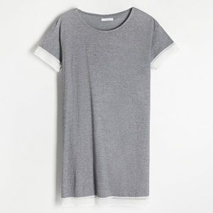 Reserved - Nočná košeľa s ozdobným čipkovaným lemom - Čierna vyobraziť