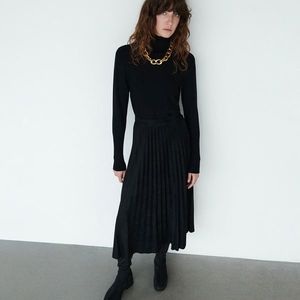 Reserved - Plisovaná sukňa - Čierna vyobraziť