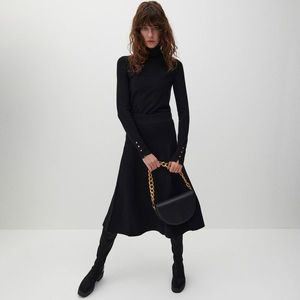 Reserved - Áčková sukňa - Čierna vyobraziť
