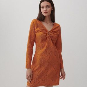 Reserved - Šaty so šnurovačkou vo výstrihu - Oranžová vyobraziť