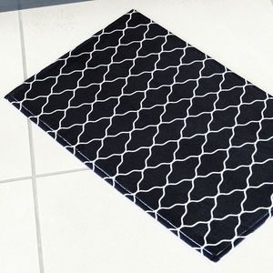 Sinsay - Kúpeľňový koberec, 40 cm × 60 cm - Čierna vyobraziť